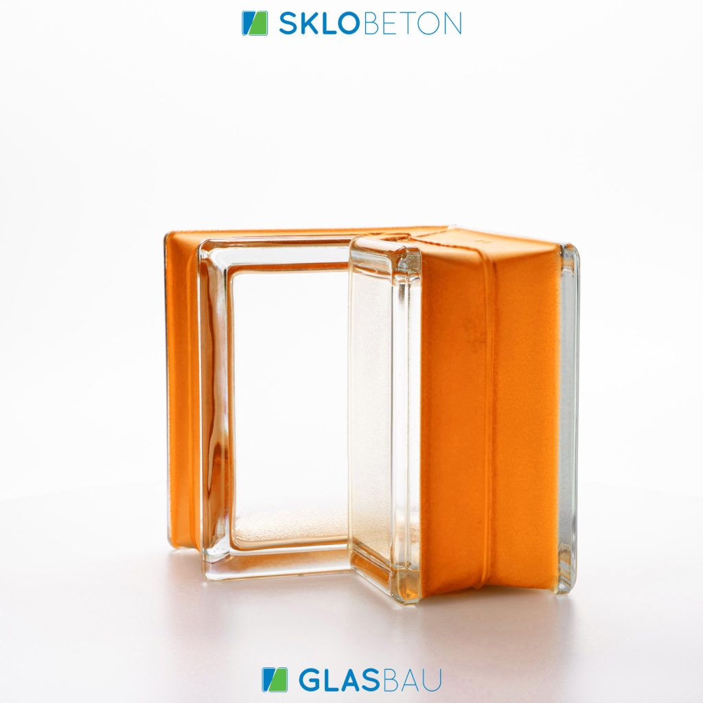 MG Mini Apricot Corner