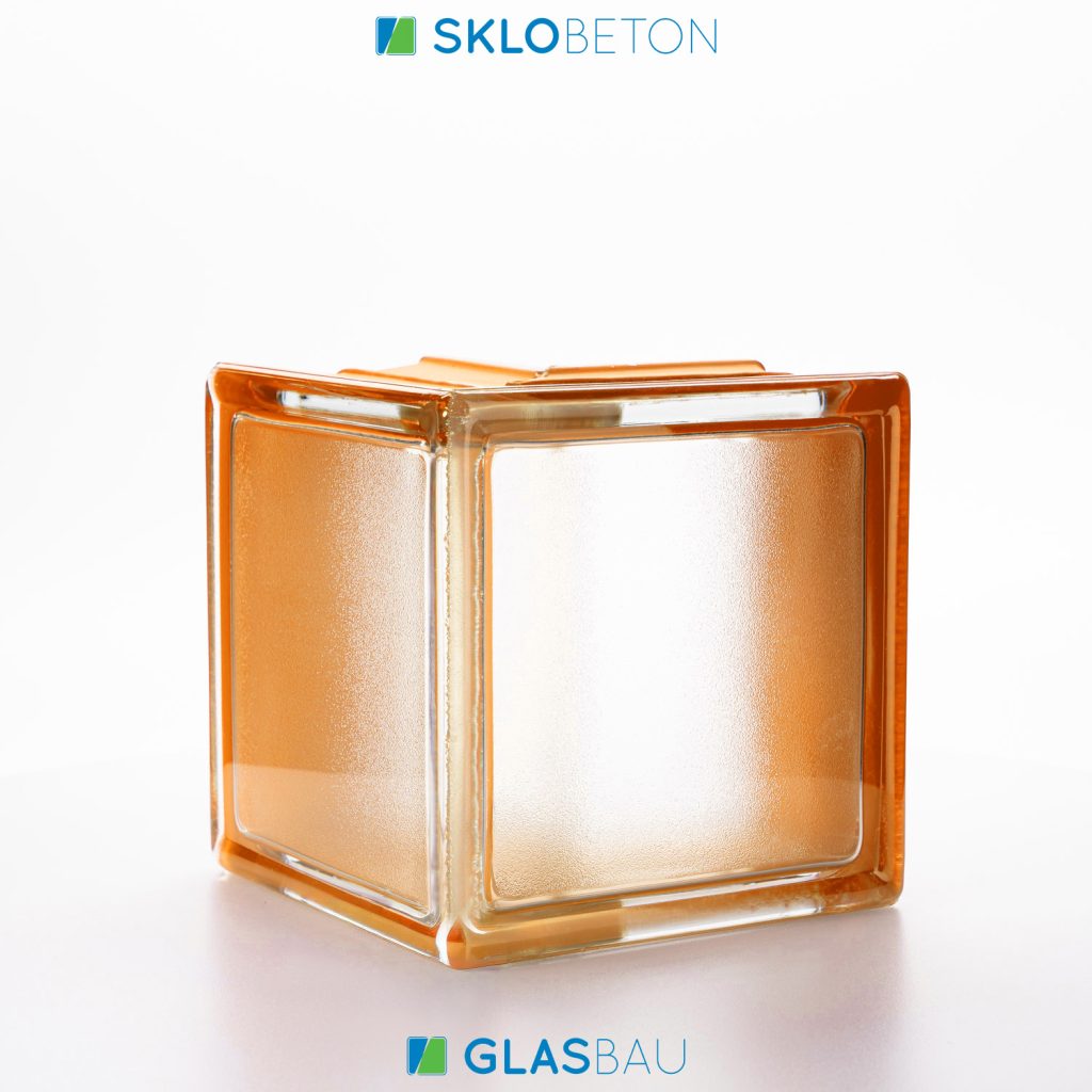 MG Mini Apricot Corner